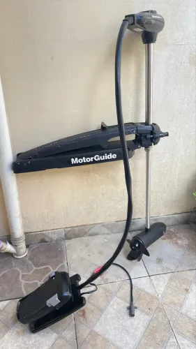 Motor Elétrico Motorguide 46 libras com Pedal