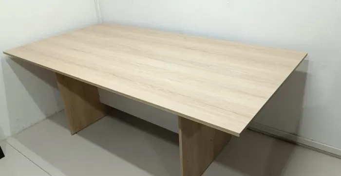Mesa de reunião