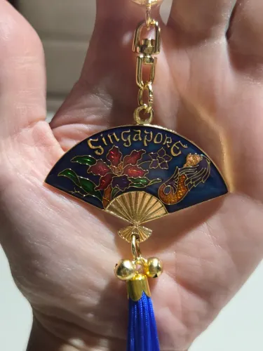 Chaveiro luxuoso novo original de Singapura - item de colecionador