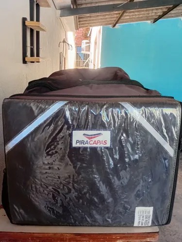 Caixa térmica e mochila para entrega