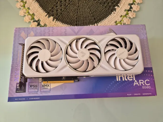 Placa de video Intel Arc B580 12GB