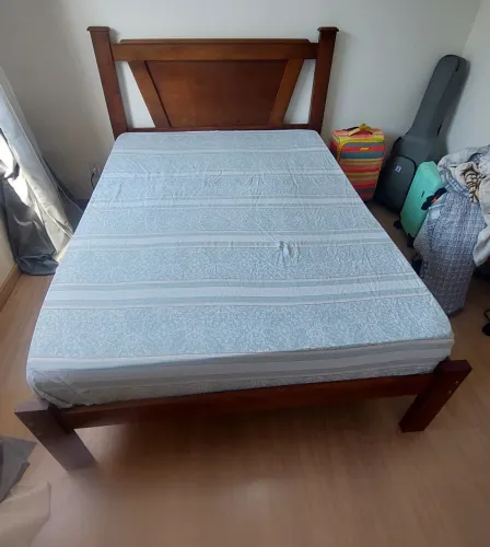 Cama de casal madeira maciça 138x188cm