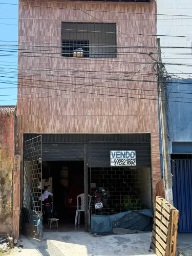 Casa na avenida Alberto magno