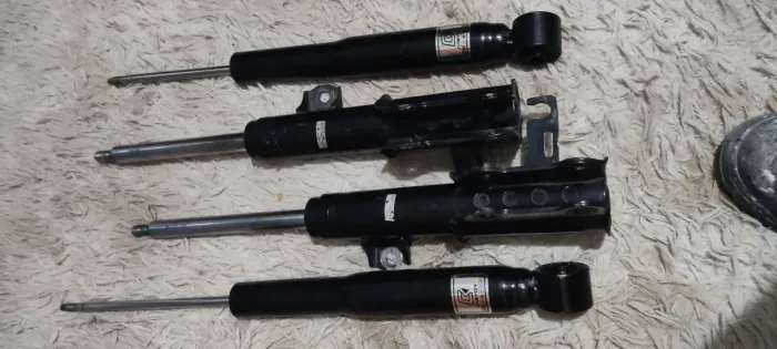 Amortecedores Castor Do Cruze Suspensão a Ar
