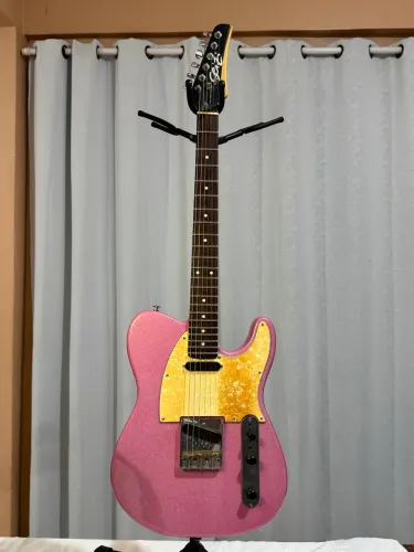 GUITARRA SEIZI - TELECASTER ROSA