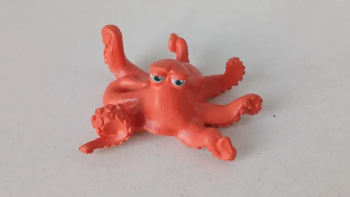 BONECO MINIATURA HANK PIXAR PROCURANDO DORY ORIGINAL DISNEY