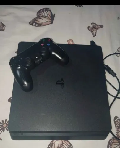 Playstation slim 4
