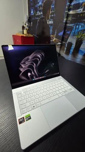 Zephyrus G14 RTX 5080