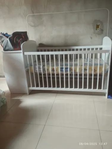Berço com a cômoda