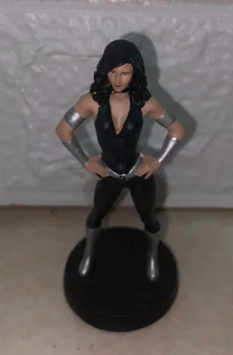 Donna Troy Dc Eaglemoss Figurine #22