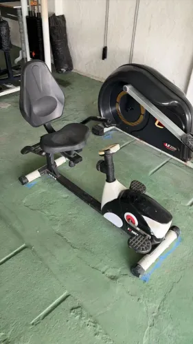 vendo bicicleta ergométrica kikos + 2 maquina lion lf200 profissional