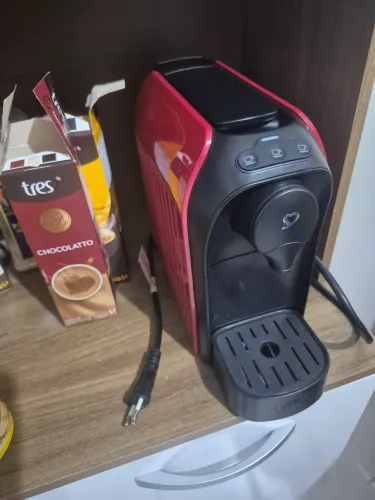 Cafeteira pouco usada