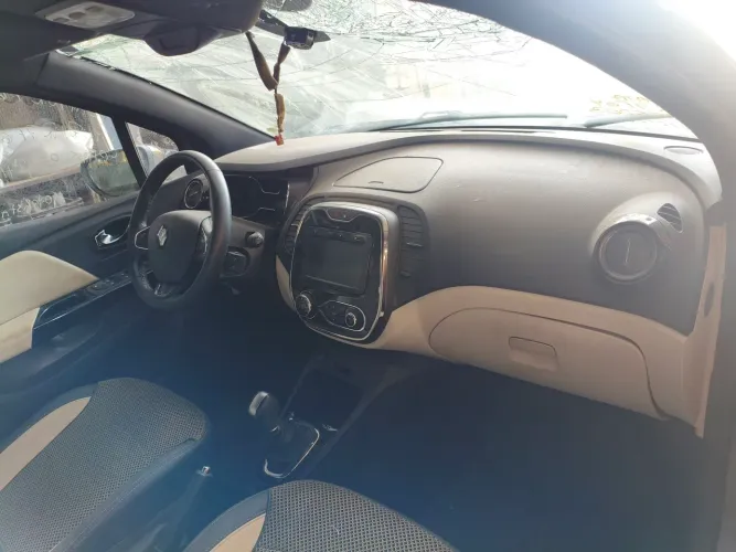 VENDO AIRBAG CAPTUR 2021