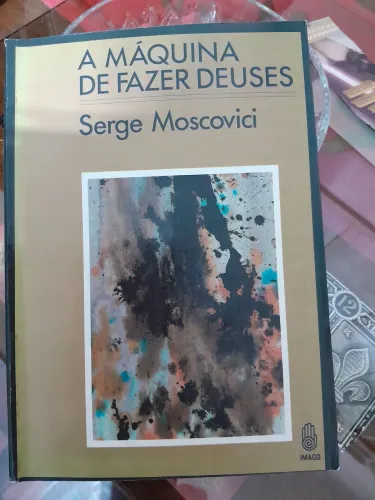 Máquina  de  fazer  Deuses