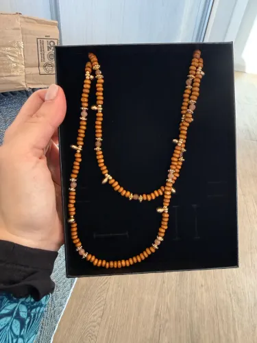 Conjunto 2 colares novo