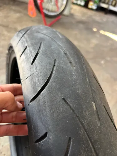 Pneu 120/70/17 dunlop