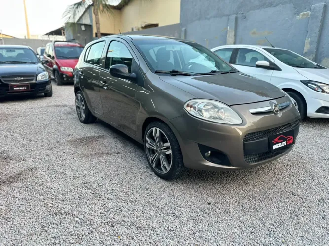 Fiat Palio Attractive 1.0 EVO Fire Flex 8V 5P 2014