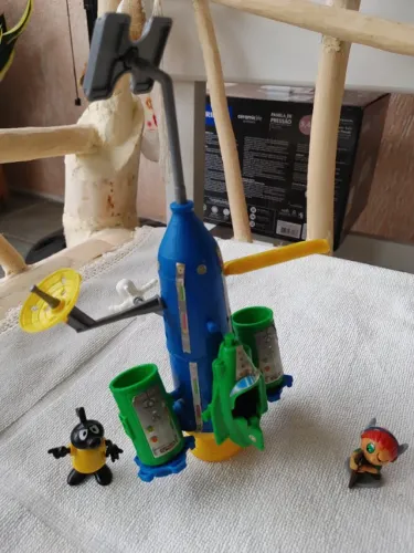 Maxi Kinder ovo Nave Espacial