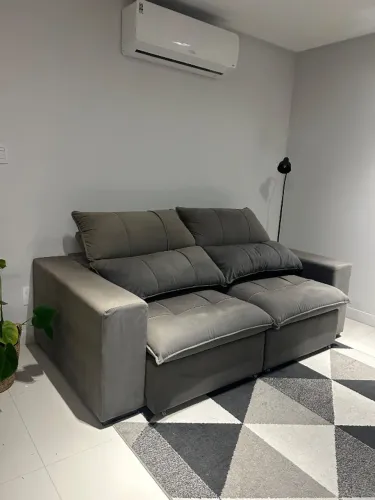 Sofá retrátil