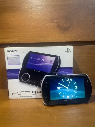 PSP Go Completo na Caixa + Jogos
