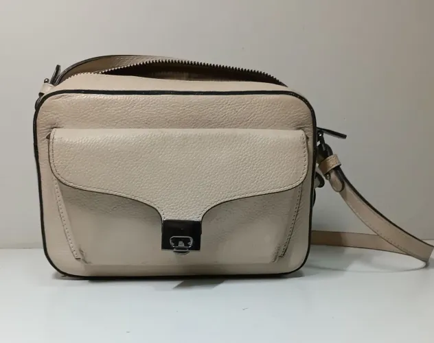 Bolsa Transversal / Camera Bag Mbelle em Couro Legítimo