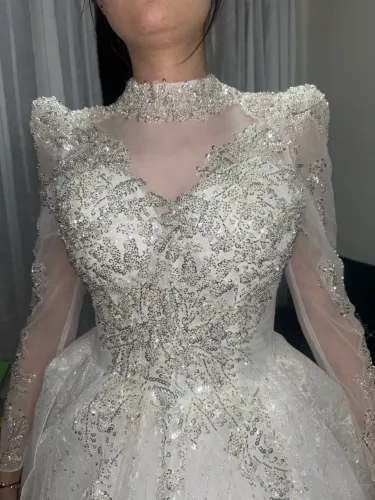 Vestido de noiva casamento francês luxo pedraria renda cauda e manga High-End