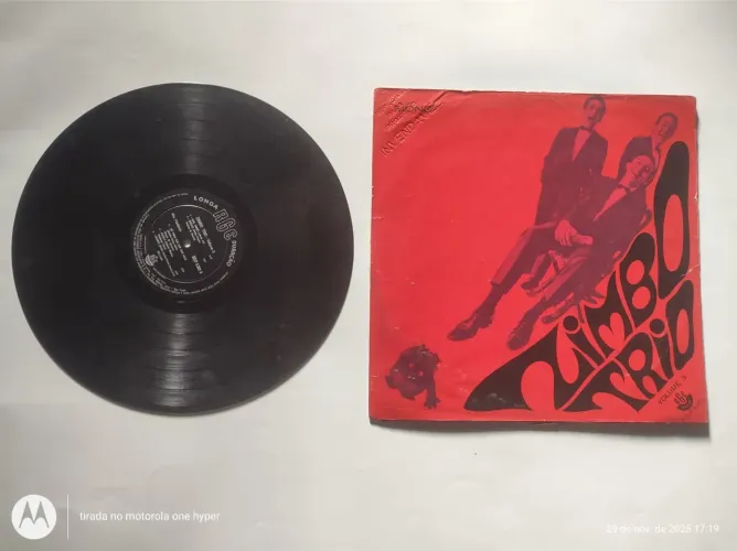 LP VINIL - *ZIMBO TRIO RARO 1967 MONO*<br>Valor 800 Reais - Contato *