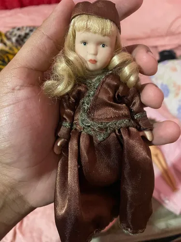 Boneca De Porcelana Miniatura Vintage De Época Coleção 16cm