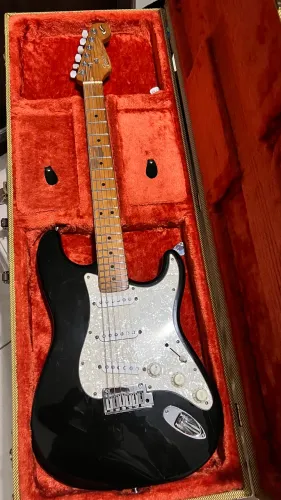 Guitarra Fender