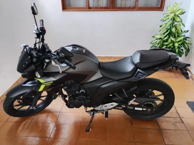 Fazer 250 2024 - Top