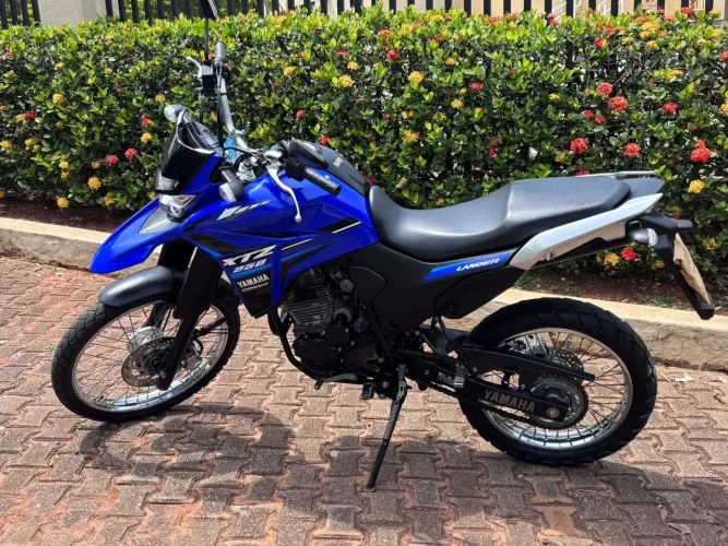 Lander XTZ azul 250cc ABS