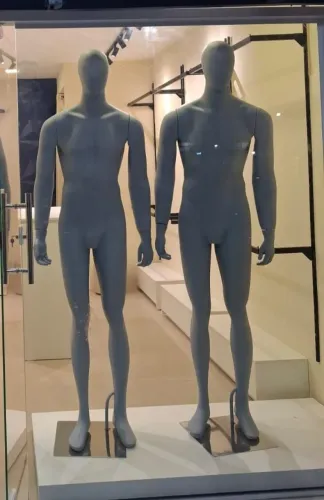 Manequin 