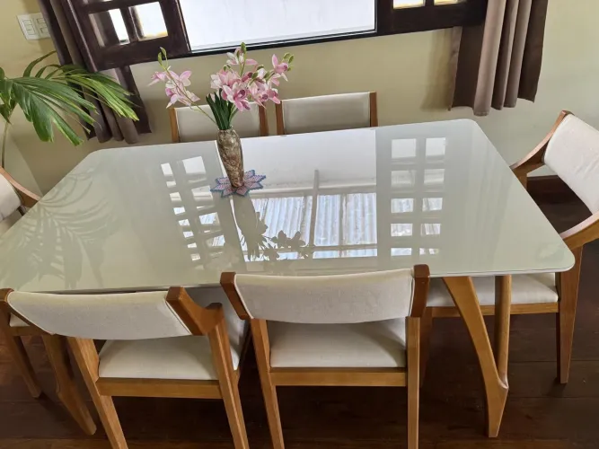 Mesa linda de 6 cadeiras