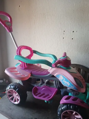 Quadriciclo infantil 