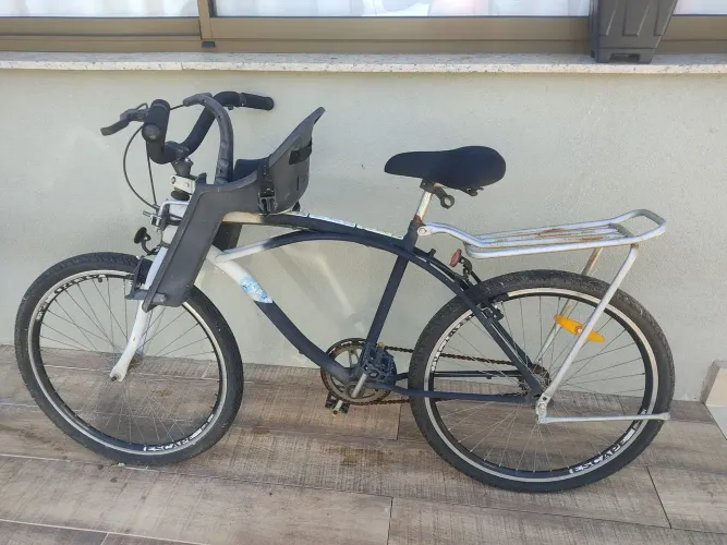 Bicicleta aro 26 com cadeirinha para bebê