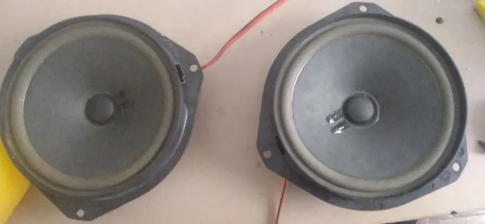 Vendo par falantes originais da fiat de 6 polegadas 