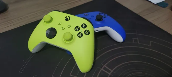 02 Controles Xbox X/S Sem fio
