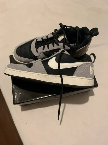 Nike Court Borough Low
