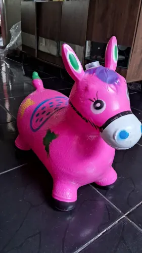 Cavalinho cavalo upa upa brinquedo