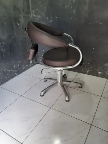Cadeira Hidráulica Barbearia e Salão 
