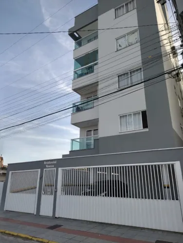 Condominio na entrada da Pedra Branca 