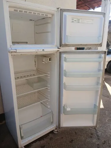 Geladeira não funciona 80