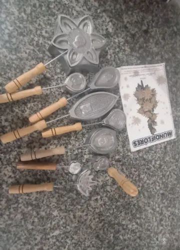 Kit de formas frisador para flores em Eva 