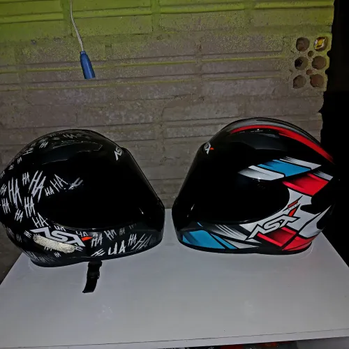 Capacete novo com pouco tempo de uso feminino