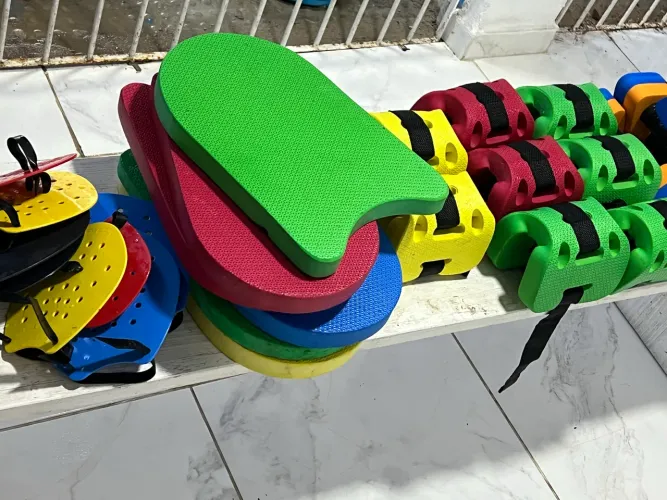 MATERIAIS PARA HIDROGINÁSTICA 