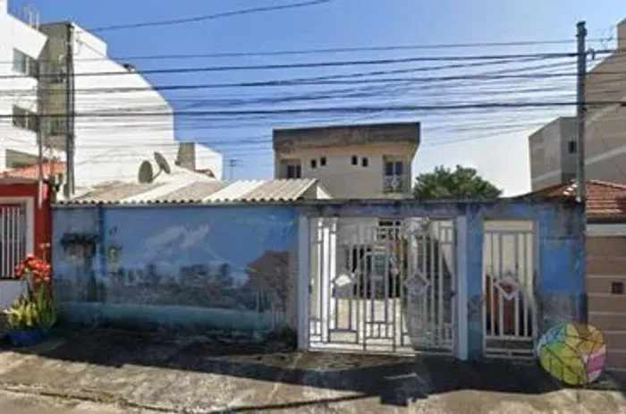 Casa à Venda na Vila Augusto com 3 Suítes, Lavabo, Salão de Jogos e 4 Vagas