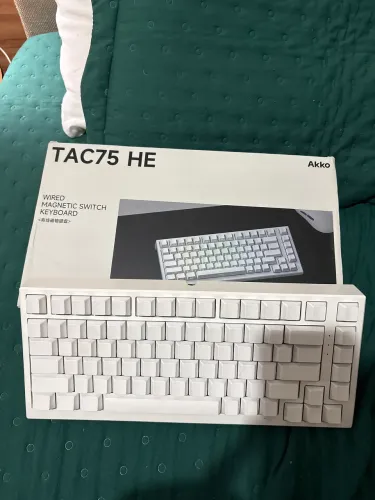 Teclado Magnético TAC75 HE