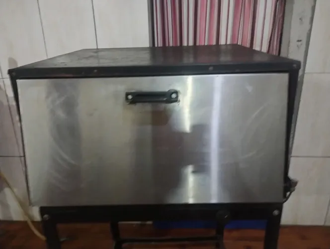 Vendo um forno a gás usado 
