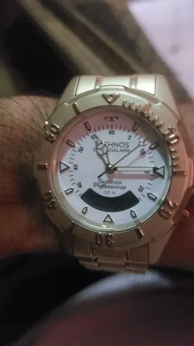 technos skydiver