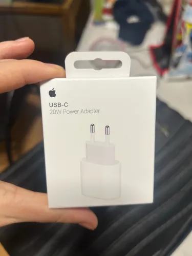Carregador plug para iPhone 20W power Adapter